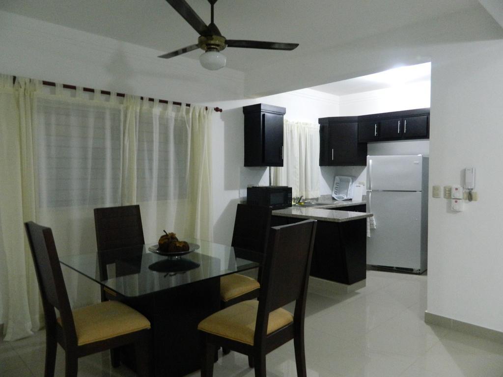 Апартаменты Residencial Vista Del Bosque Сантьяго-де-лос-Кабальерос Экстерьер фото